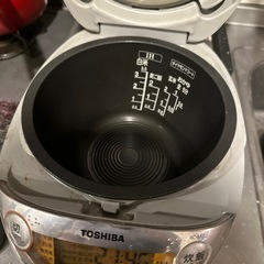 炊飯器の画像