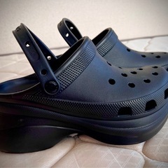 crocs ベイ クロッグ黒26cmほぼ新品の画像