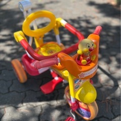 　決まりました。　アンパンマン三輪車の画像
