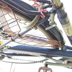 27インチ 6段変速ママチャリ オートライト カゴキャリア付の画像