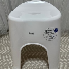 新品未使用　アスベル 風呂椅子 エミール 座りやすい座面 40㎝ の画像