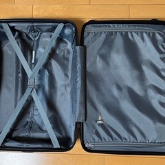キャリーケースの画像