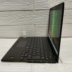 10世代　薄型軽量13.3 ノートパソコンの画像