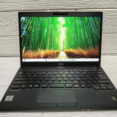 10世代　薄型軽量13.3 ノートパソコンの画像