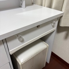 ドレッサー(白)の画像