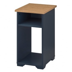 IKEA ベッドサイドテーブルの画像