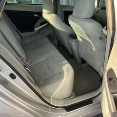 トヨタ　プリウス　上級グレード　10万キロの画像
