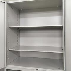 ●okamura オカムラ 上下書庫 両開き扉 + トレー書庫 高さ210cm オフィスキャビネット　オフィス家具 会社 事務所 公民館 店舗の画像