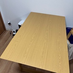 ニトリ　伸長式ダイニングテーブルの画像