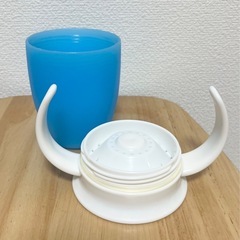 【マンチキン】ハンドル付きミラクルカップ　ブルーの画像