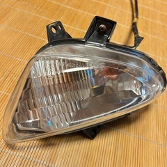 マジェスティ4d9用フロントウィンカー左右セット
の画像