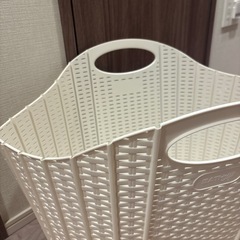 【美品】折りたためるランドリーバスケットの画像