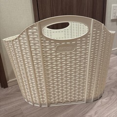 【美品】折りたためるランドリーバスケットの画像
