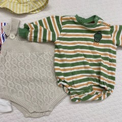 ベビー帽子、ベビー服（50〜60、80）まとめ売りの画像