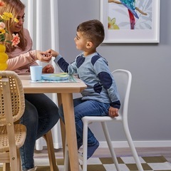 IKEA製 イケヤ URBDN ウルバン 子供用チェア 2脚セット　 の画像