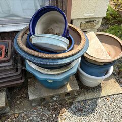【無料】植木鉢・プランター多数まとめてお譲りします（引き取り限定）の画像