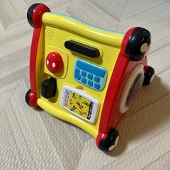 知育玩具「ディズニー サウンドいっぱい！イタズラ家電ボックス」の画像