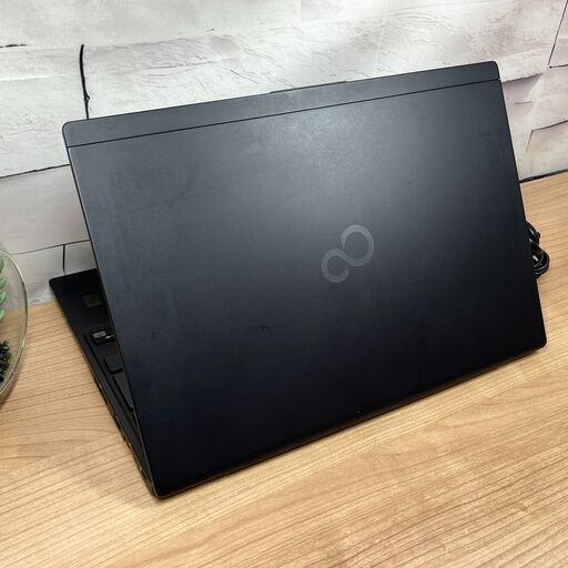 美品〉0842 富士通 LIFEBOOK U939B i5 ８GB/SSD256GB 第8世代 Windows11 Office2024 軽量