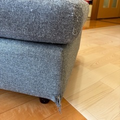 オットマン付き3人がけソファの画像