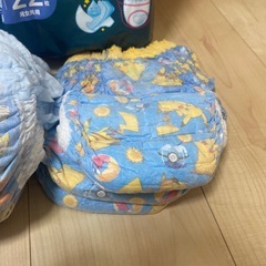 ビッグ&ビッグより大きいパンツタイプオムツ（未開封、開封済両方）の画像