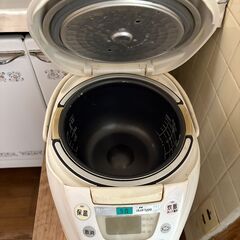 【無料】TIGER 炊飯器 5合炊き 動作確認済みの画像