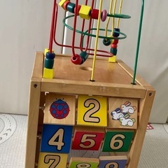 森の遊び箱　木製知育玩具 ビーズ遊び・形合わせ　箱付きの画像