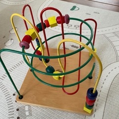 森の遊び箱　木製知育玩具 ビーズ遊び・形合わせ　箱付きの画像