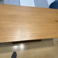 昇降テーブルの画像