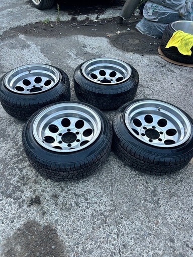 ミッキートンプソン