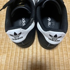【8月24日本日受け渡し可能】adidas Superstar ブラック/ホワイト スニーカーの画像