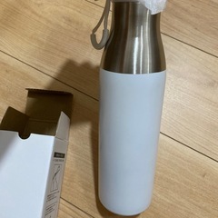 新品未使用　水筒　の画像