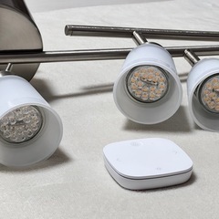 IKEA シーリングライト　TIDIG トロードフリ電球5個付きの画像