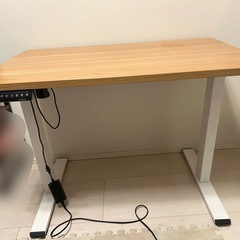 ＊昇降式デスク ＊自宅までお届け可能　※値下げOK　FLEXISPOT 電動式スタンディングデスク(幅120×奥行60,メモリー機能付き) 昇降デスク 高さ調節デスク パソコンデスク 人間工学 ゲーミングデスク EF1 セット (足（白）＋天板（メイプル）, 100*60)の画像