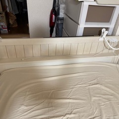 セミダブルベッドの画像