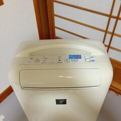 【中古】シャープ SHARP 除湿機 CV-C100-W 2013年製

の画像