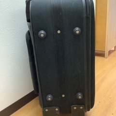 スーツケース（黒）の画像