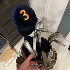 ゴルフバック、ゴルフクラブの画像