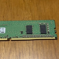 Samsung 4GB 1Rx16 PC4-2400T-UCO-11 メモリの画像