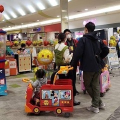 【イベントでの携帯販売スタッフ】の画像