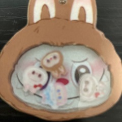 82🐰LABUBUラブブ。シャカシャカキーホルダー1つ¥280の画像