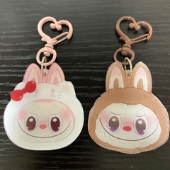82🐰LABUBUラブブ。シャカシャカキーホルダー1つ¥280の画像