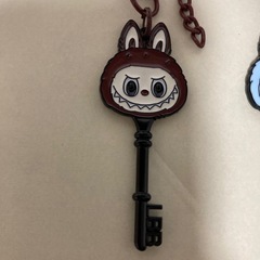83🐰LABUBUラブブ。キー型キーホルダー1つ¥580の画像