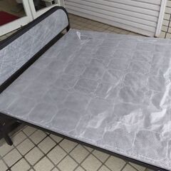 超簡単開閉　折りたたみ　ベッド　在庫引き上げ品　シングルベッド　折りたたみベッドの画像