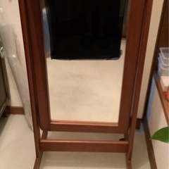 姿鏡（キャスター付）の画像