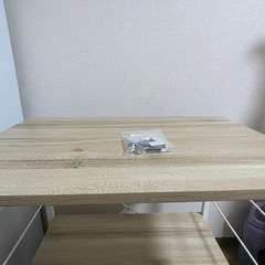 低い棚の画像
