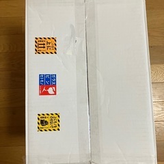 100サイズの段ボール箱の画像