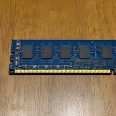 SK hynix HMT351U6CFR8C-PB 4GB PC3-12800Uの画像