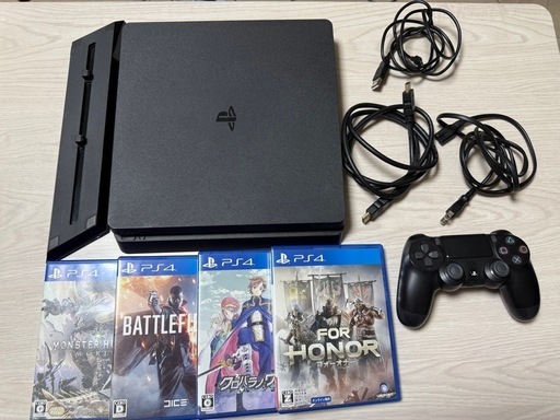 【超美品】PS4 本体＋付属品＋ゲームソフト4本