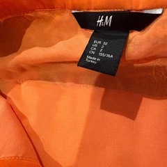 H & M スカーフ柄 ブラウスSサイズの画像