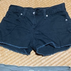 ＧＵとＯＬＤ　ＮＡＶＹのショートパンツの画像